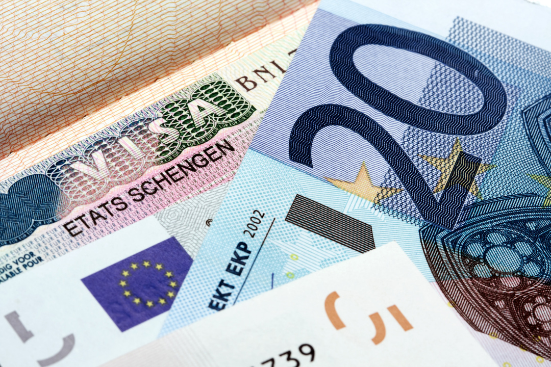 Schengen visa and Euro